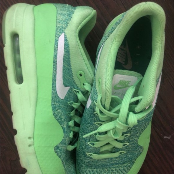 nike air max 1 ultra flyknit volt